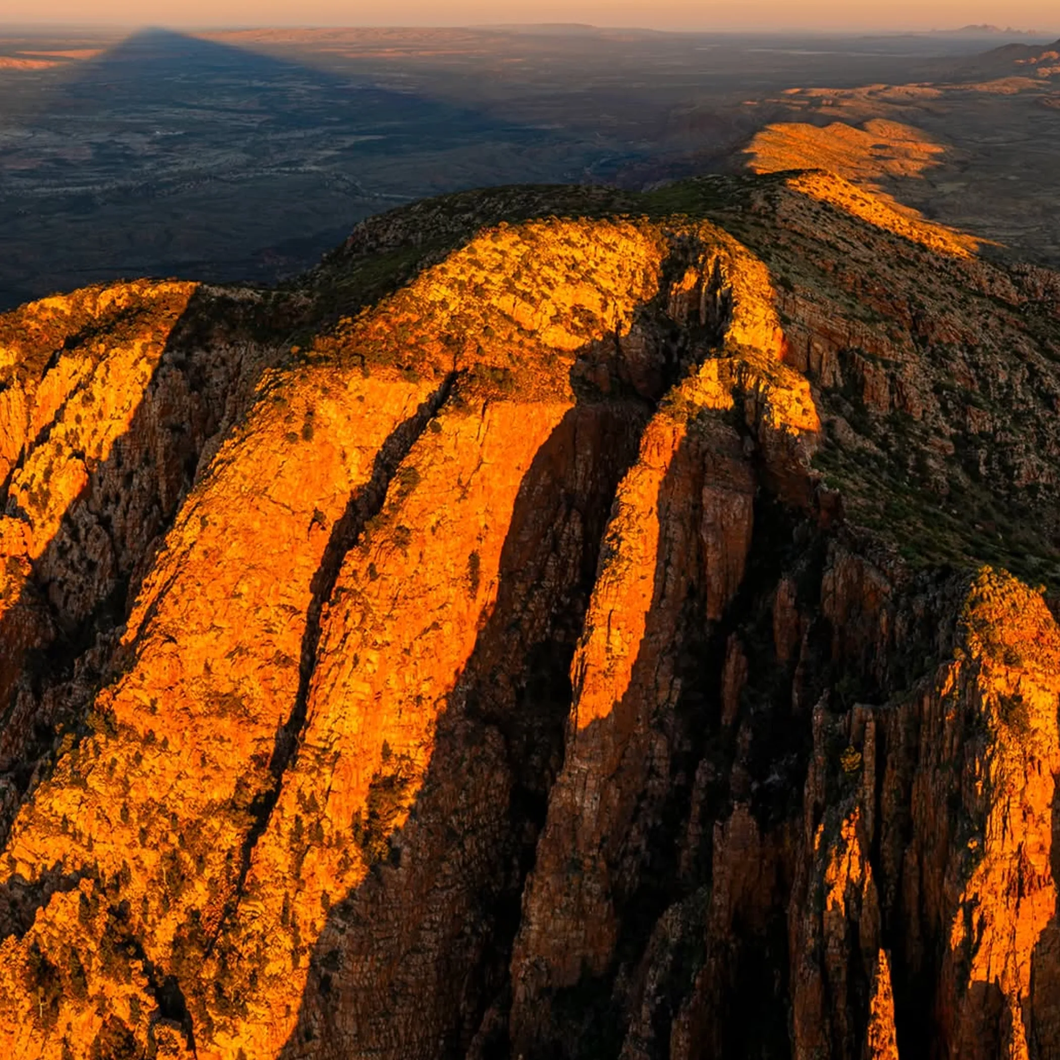 larapinta trail outback scenery